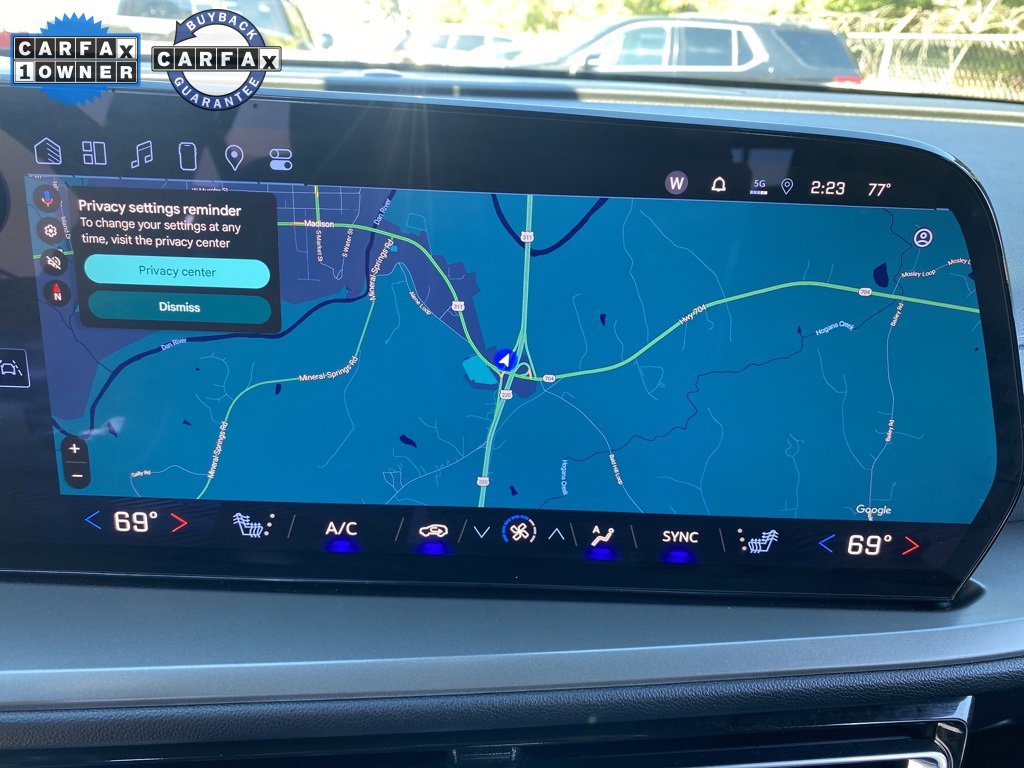 Used 2025 Chevrolet Traverse LT image 38