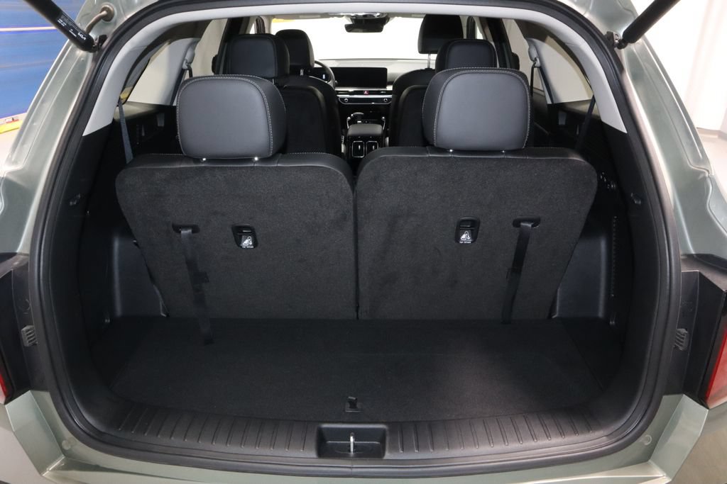 Used 2025 Kia Sorento SX AWD/4WD image 18