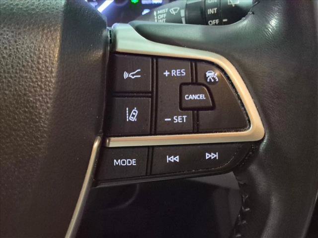 Used 2023 Toyota Highlander XLE FWD image 13