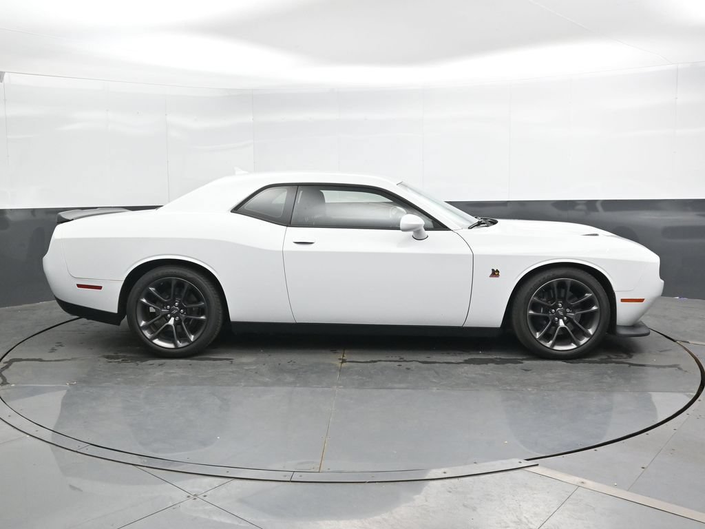 Used 2021 Dodge Challenger R/T Scat Pack RWD image 4