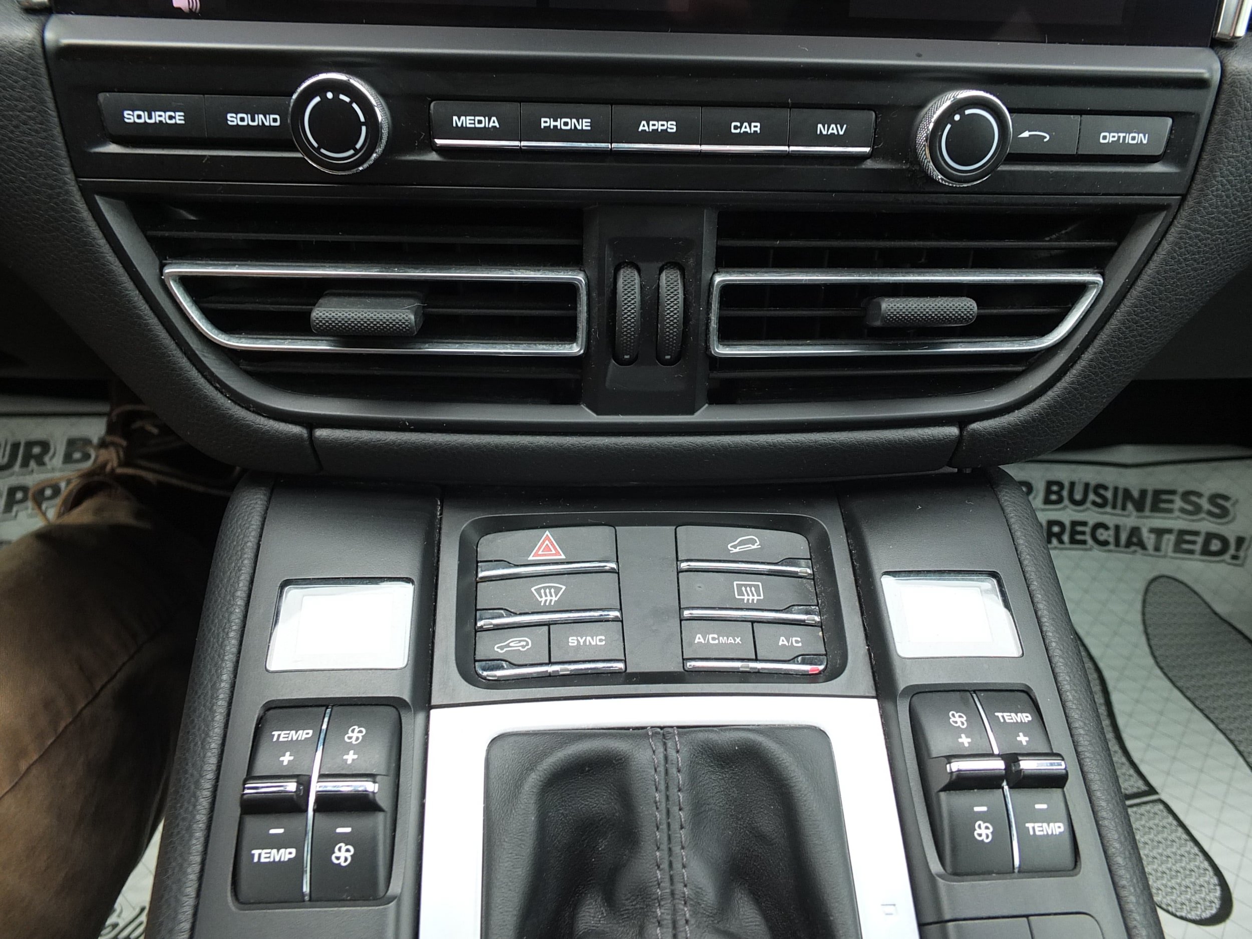 Used 2020 Porsche Macan S AWD/4WD image 27