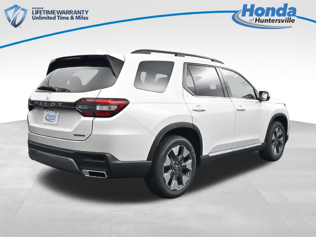New 2026 Honda Pilot Touring image 9