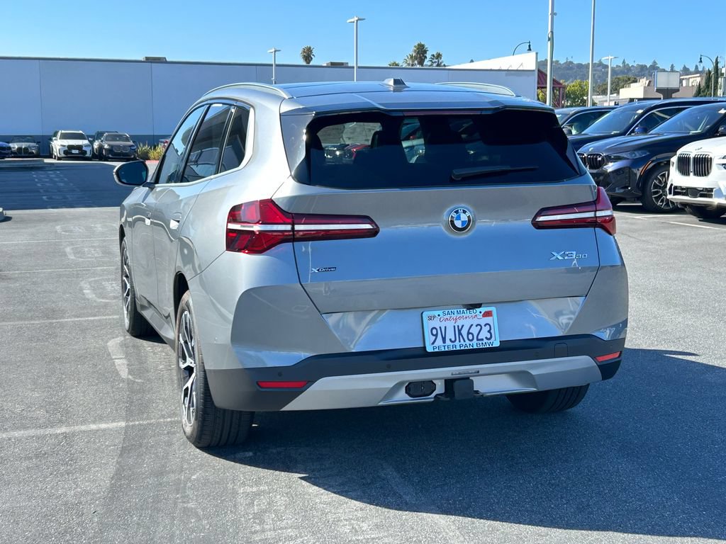 Used 2025 BMW X3 xDrive30i w/ Premium Package AWD/4WD image 3