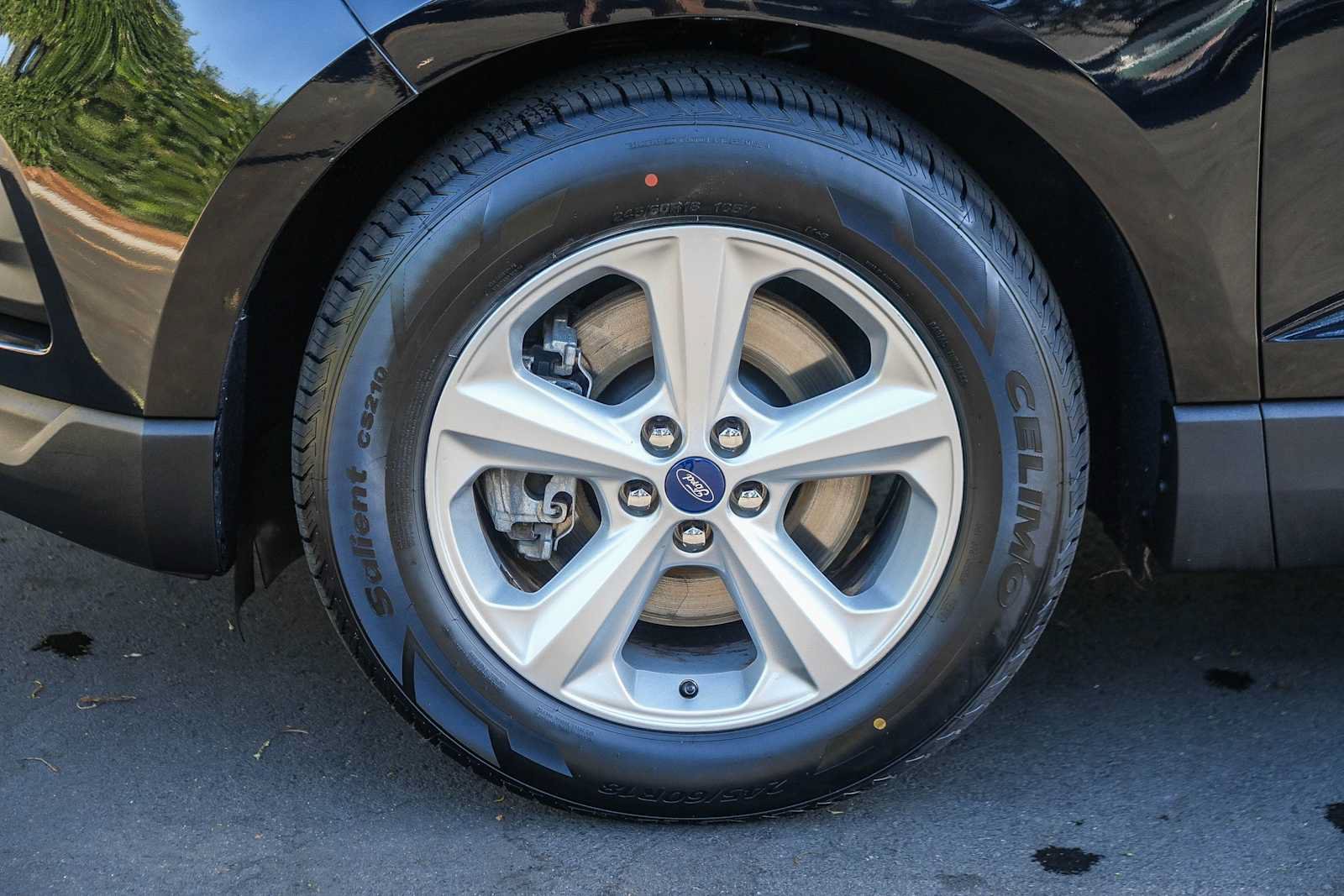 Used 2020 Ford Edge SE w/ Cargo Accessory Package AWD/4WD image 11