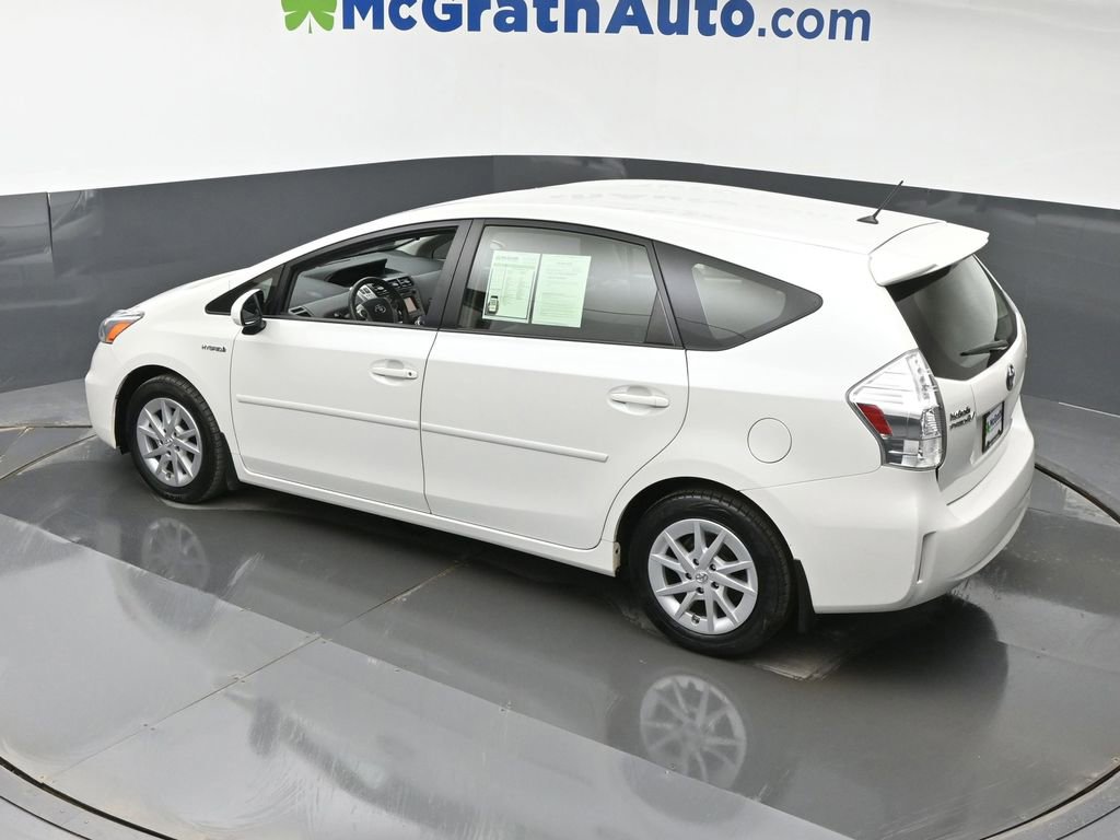 Used 2014 Toyota Prius V Two image 19