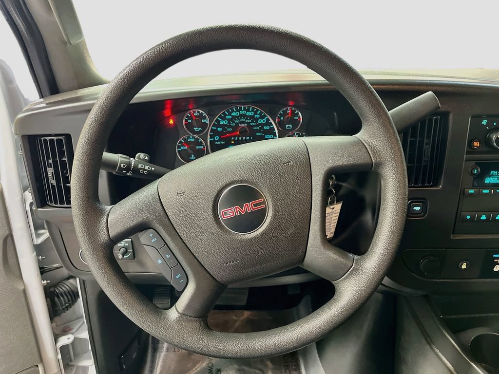 Used 2025 GMC Savana 3500 Extended w/ Driver Convenience Package RWD image 11