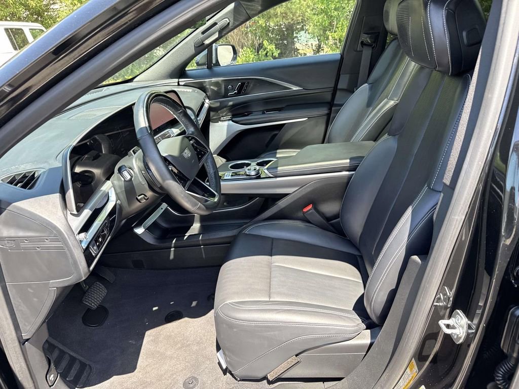 Certified 2024 Cadillac Lyriq Sport AWD/4WD image 6
