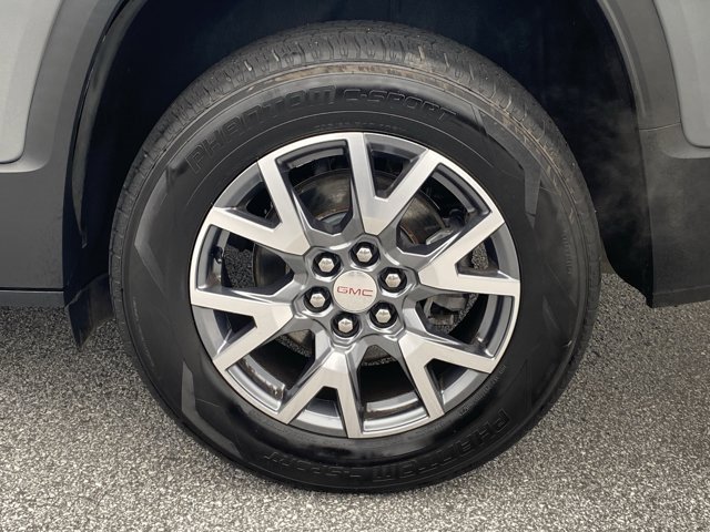 Used 2023 GMC Acadia SLT image 34