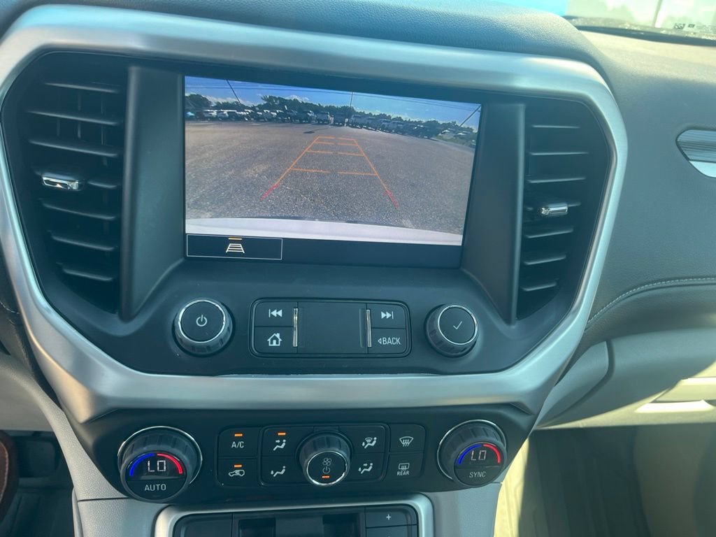 Used 2023 GMC Acadia SLT FWD image 11