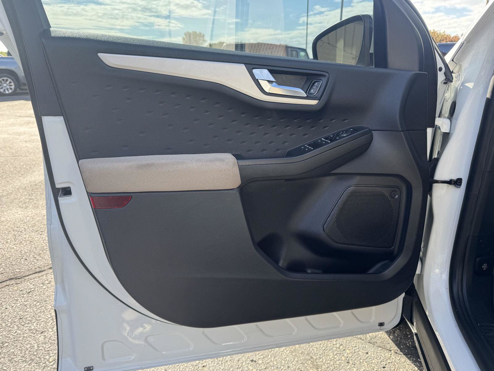Used 2020 Ford Escape SE AWD/4WD image 12