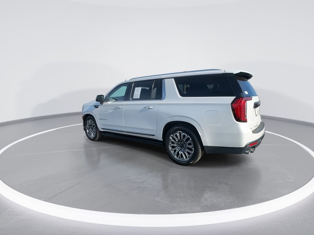 Used 2023 GMC Yukon XL Denali Ultimate w/ LPO, Floor Liner Package AWD/4WD image 6