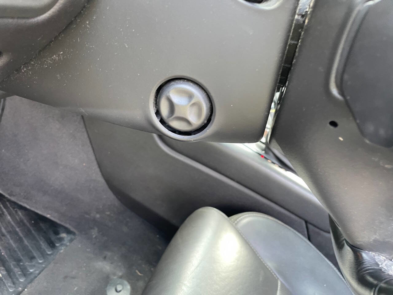 Used 2014 Cadillac XTS w/ Rear Seat Comfort Package image 20