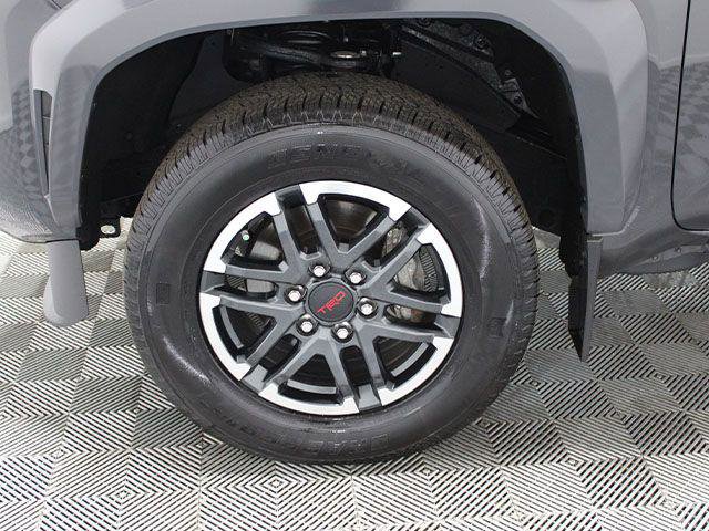 Certified 2024 Toyota Tacoma TRD Sport AWD/4WD image 18