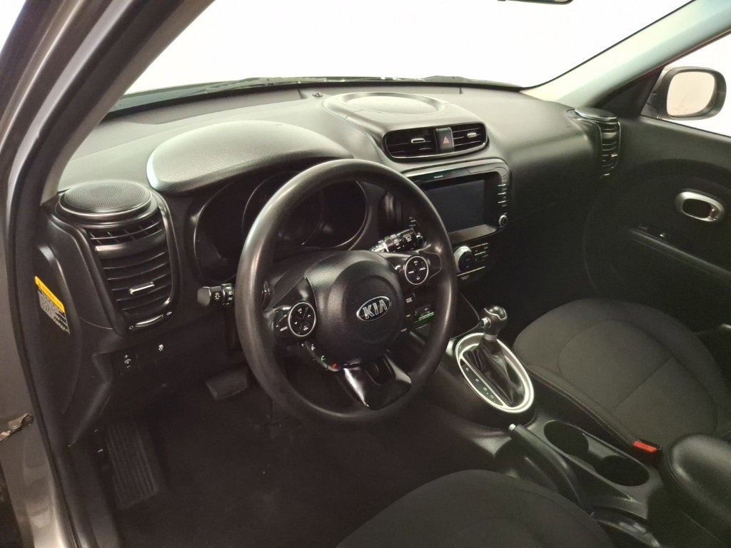 Used 2018 Kia Soul Base w/ Option Group 020 image 17