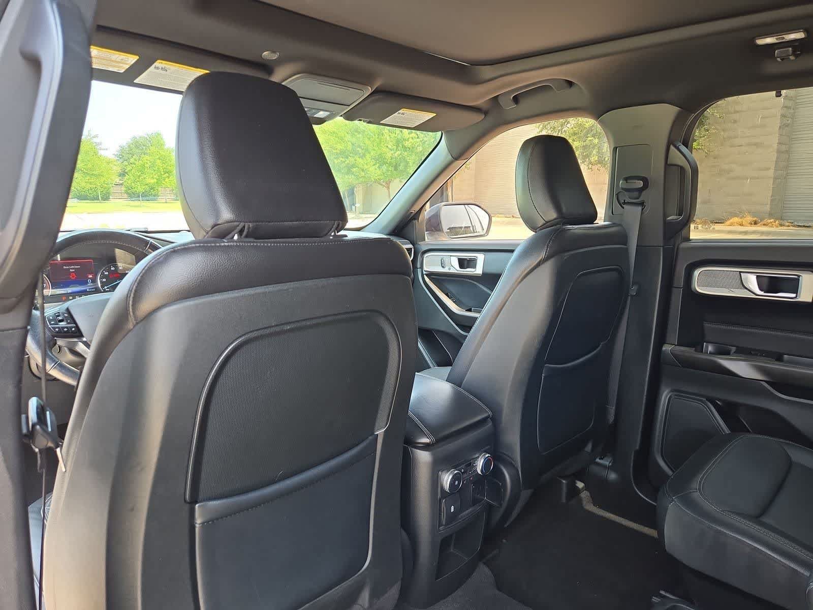 Used 2020 Ford Explorer Limited RWD image 17