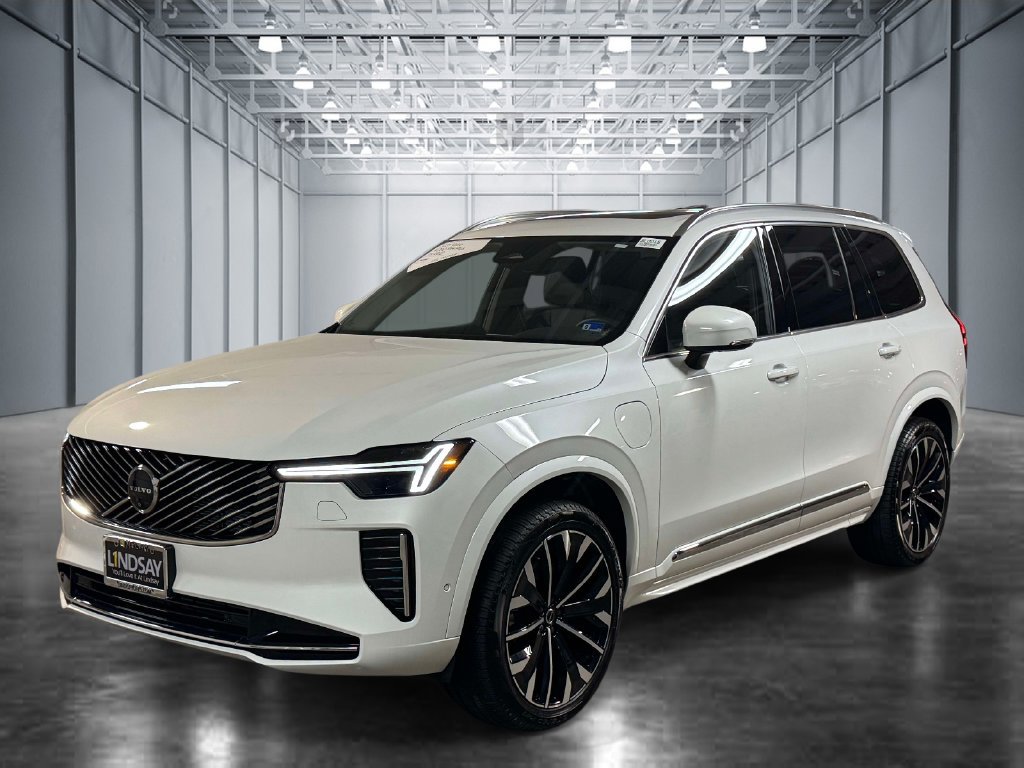 Certified 2025 Volvo XC90 T8 Plus