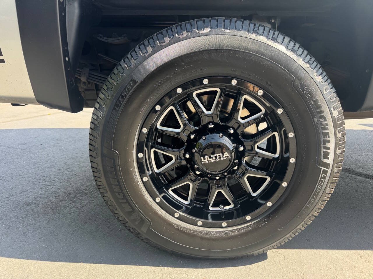 Used 2014 Chevrolet Silverado 3500 LTZ AWD/4WD image 21
