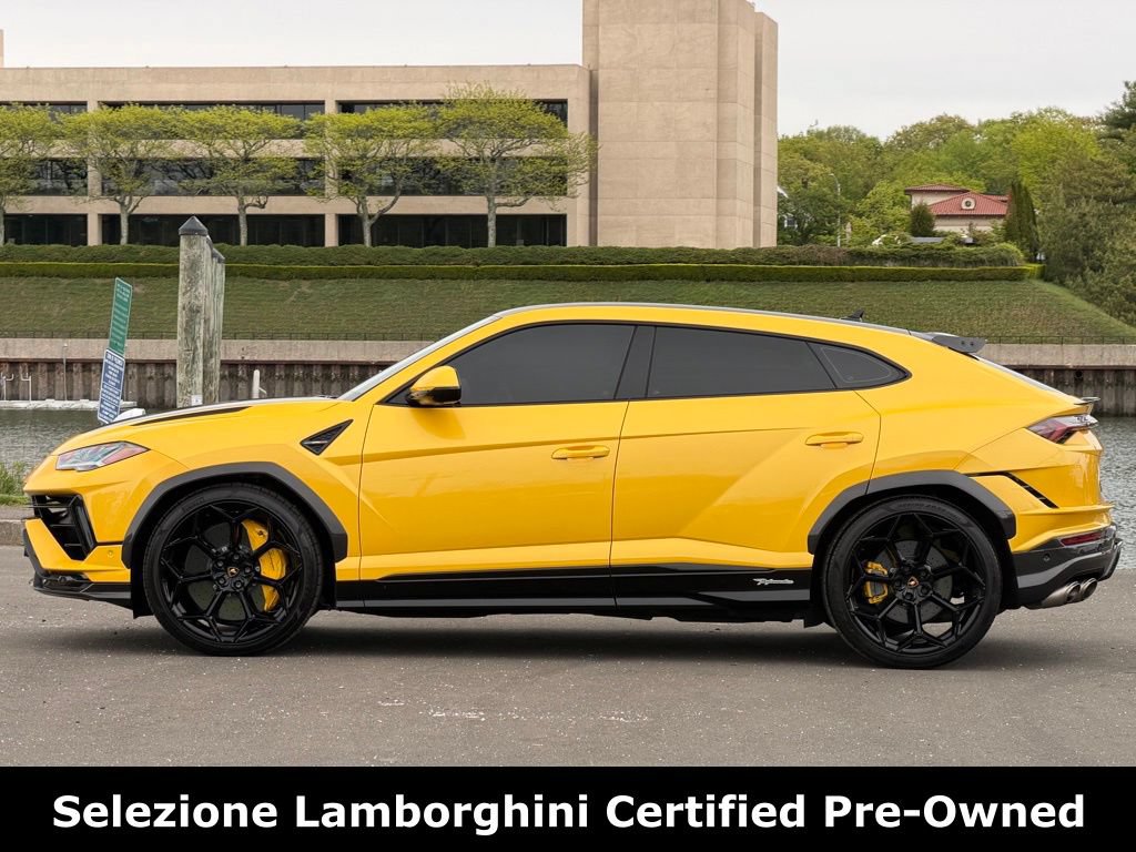 Used 2023 Lamborghini Urus Performante AWD/4WD image 2