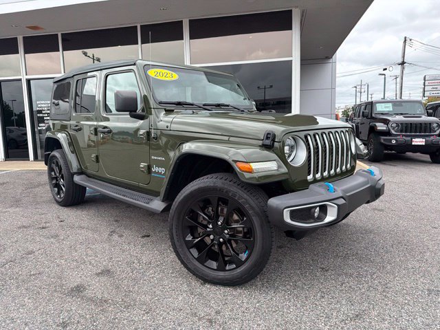 Used 2023 Jeep Wrangler Unlimited Sahara w/ Cold Weather Group AWD/4WD image 2