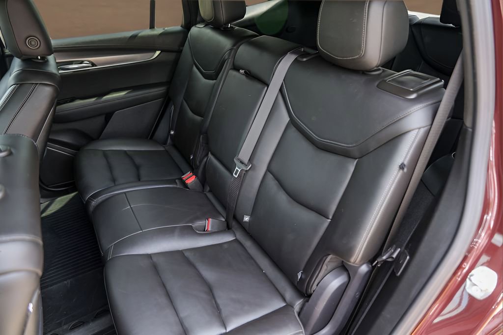 Used 2022 Cadillac XT6 Luxury FWD image 28