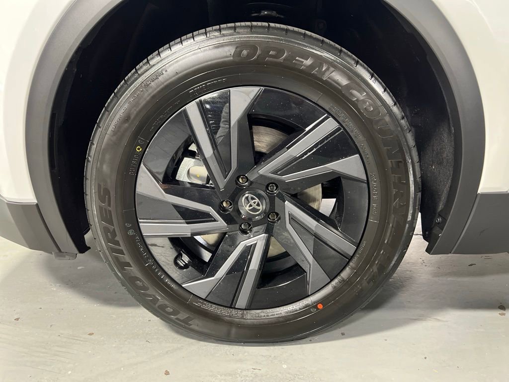 New 2026 Toyota C-HR AWD/4WD image 6