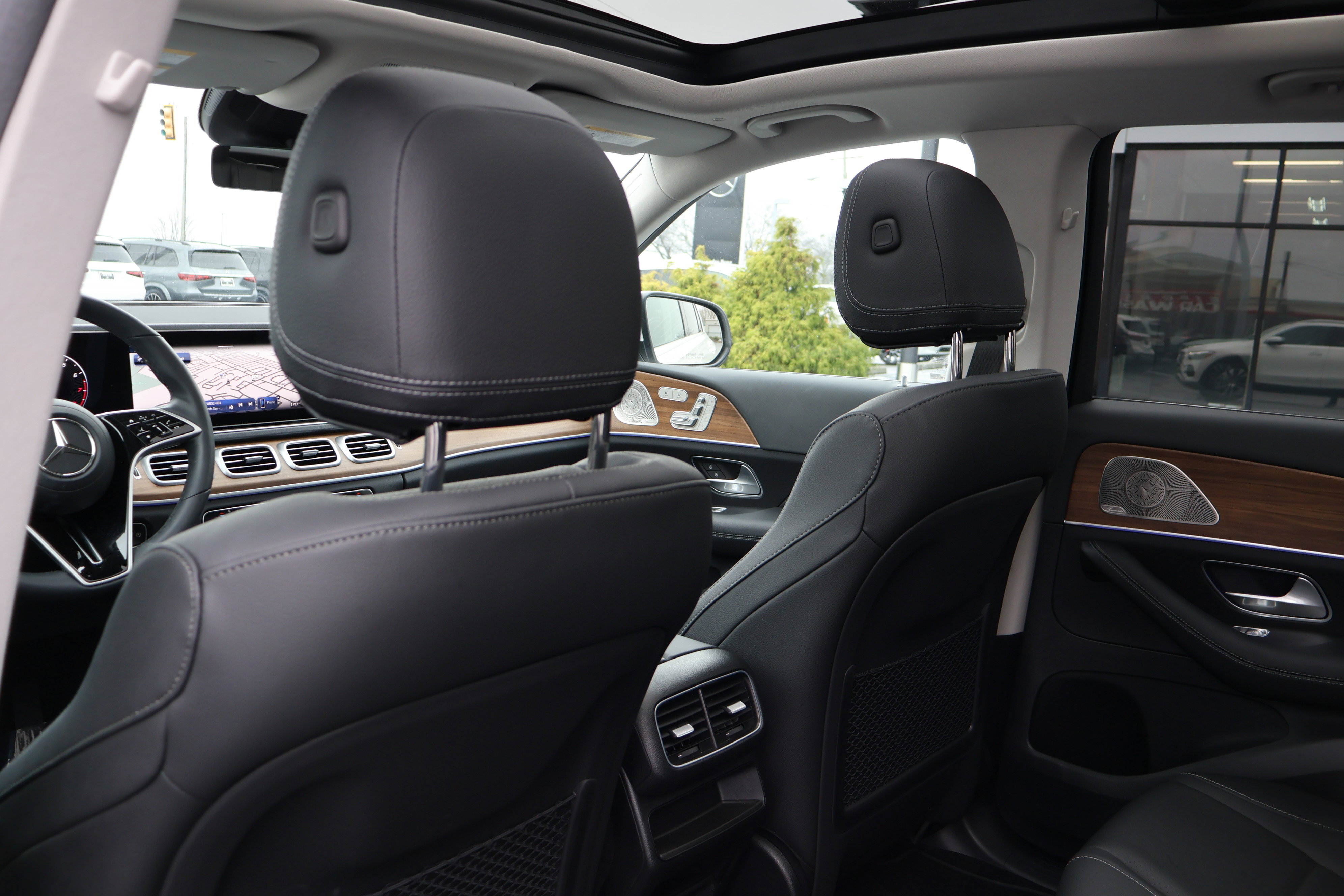 Used 2025 Mercedes-Benz GLE 350 4MATIC image 19