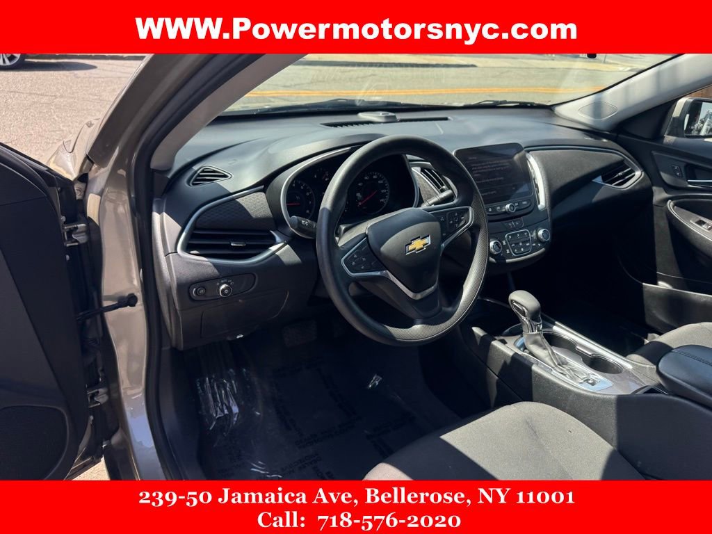Used 2022 Chevrolet Malibu LT image 28