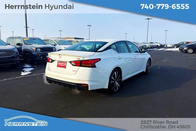 Used 2023 Nissan Altima 2.0 SR image 30