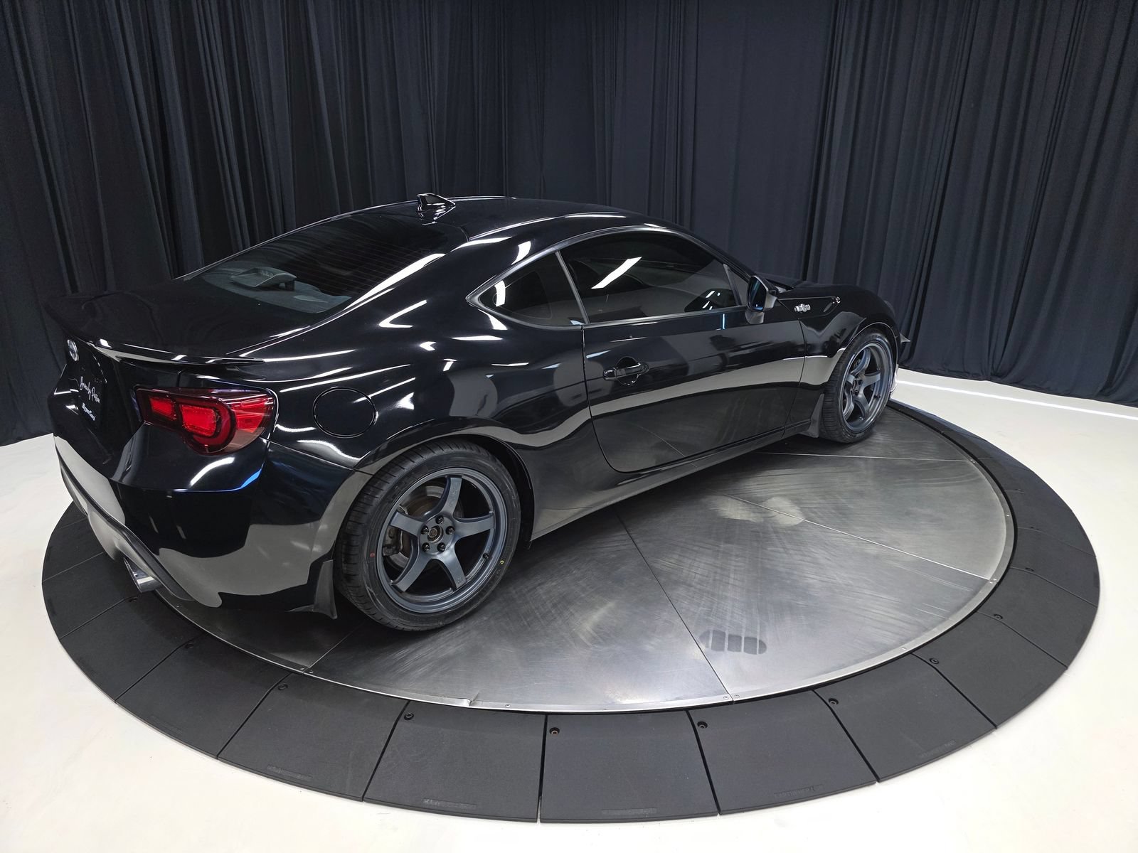 Used 2016 Scion FR-S RWD image 13