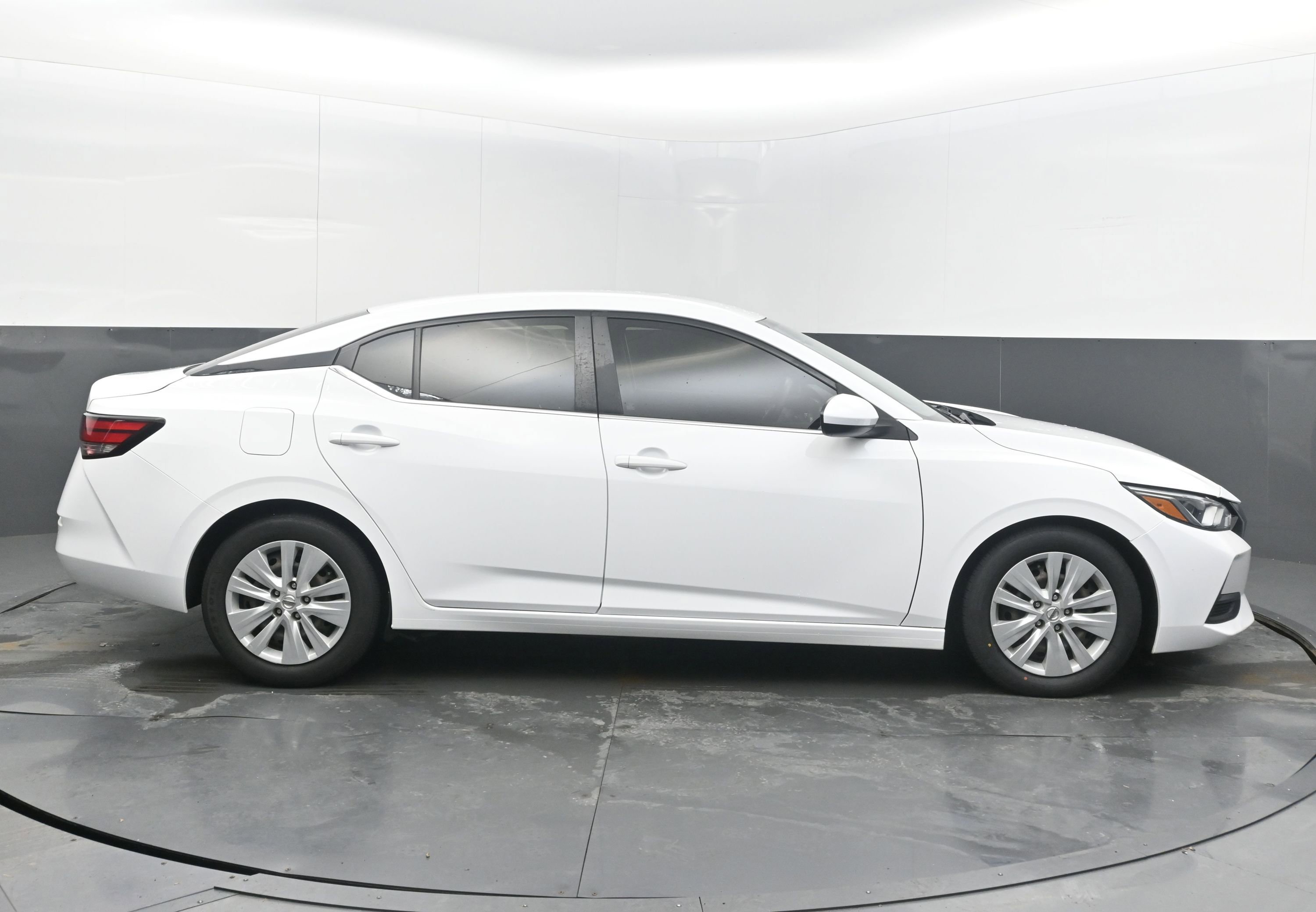 Used 2020 Nissan Sentra S w/ Trunk Package image 8