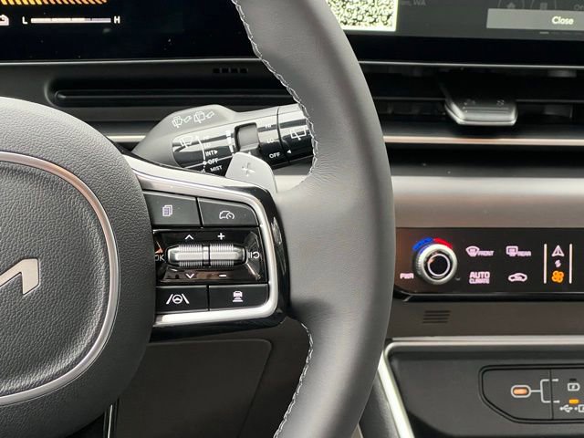 New 2026 Kia Carnival LXS image 24