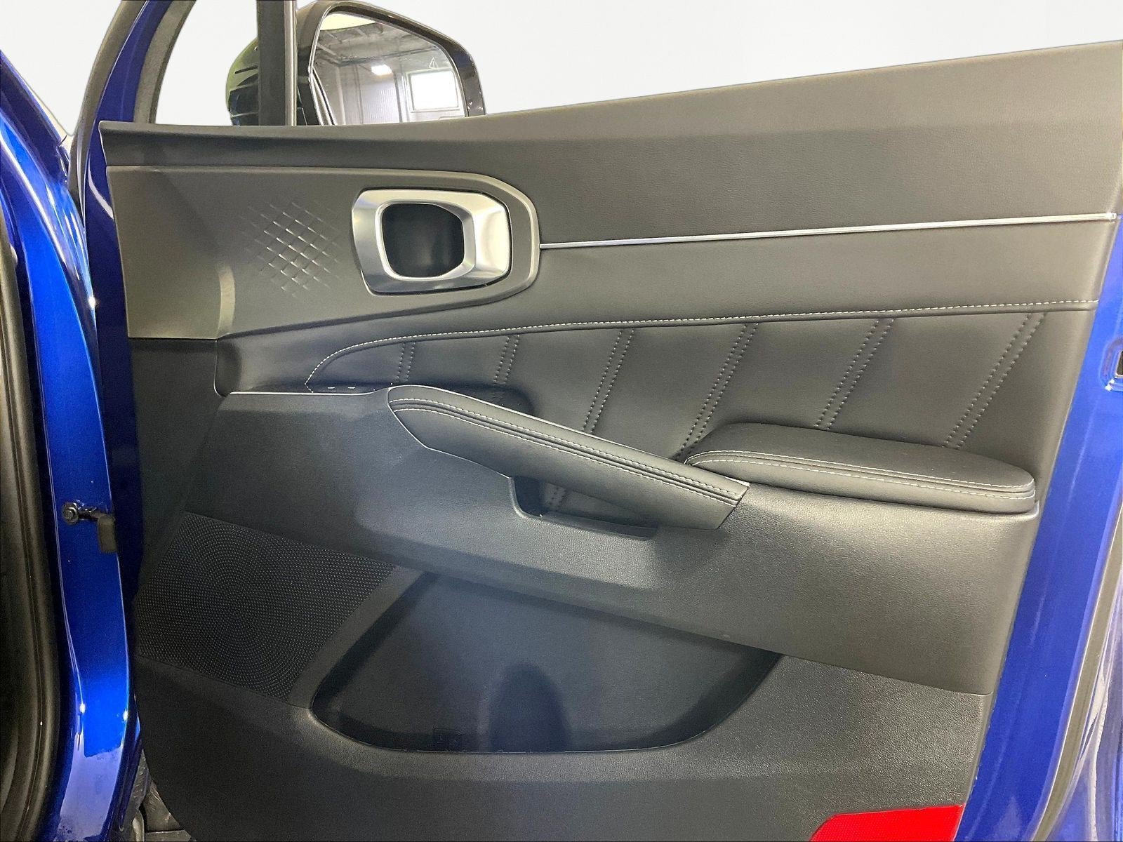 Used 2023 Kia Sorento SX AWD/4WD image 29