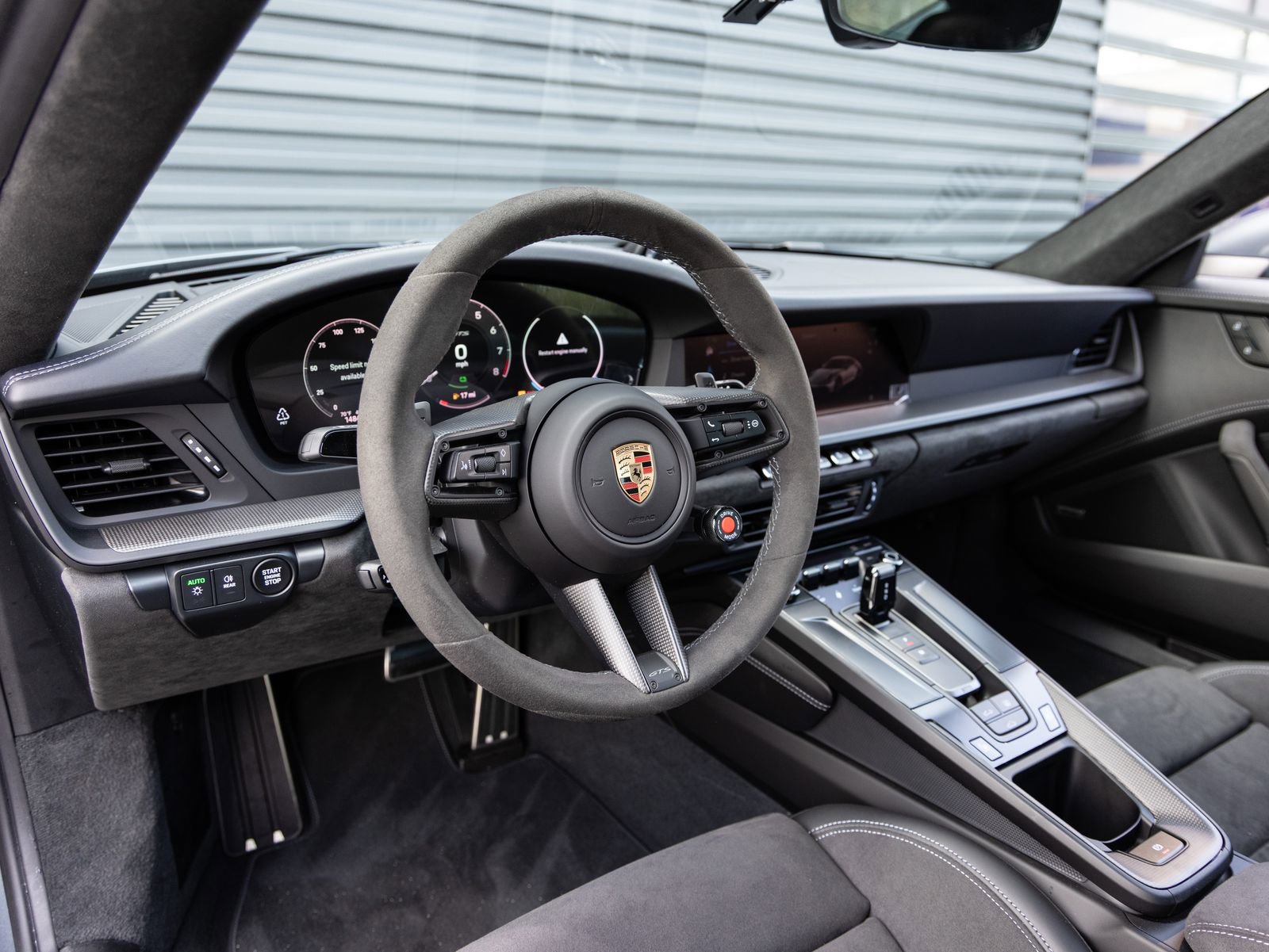 Used 2025 Porsche 911 Carrera 4 GTS image 4