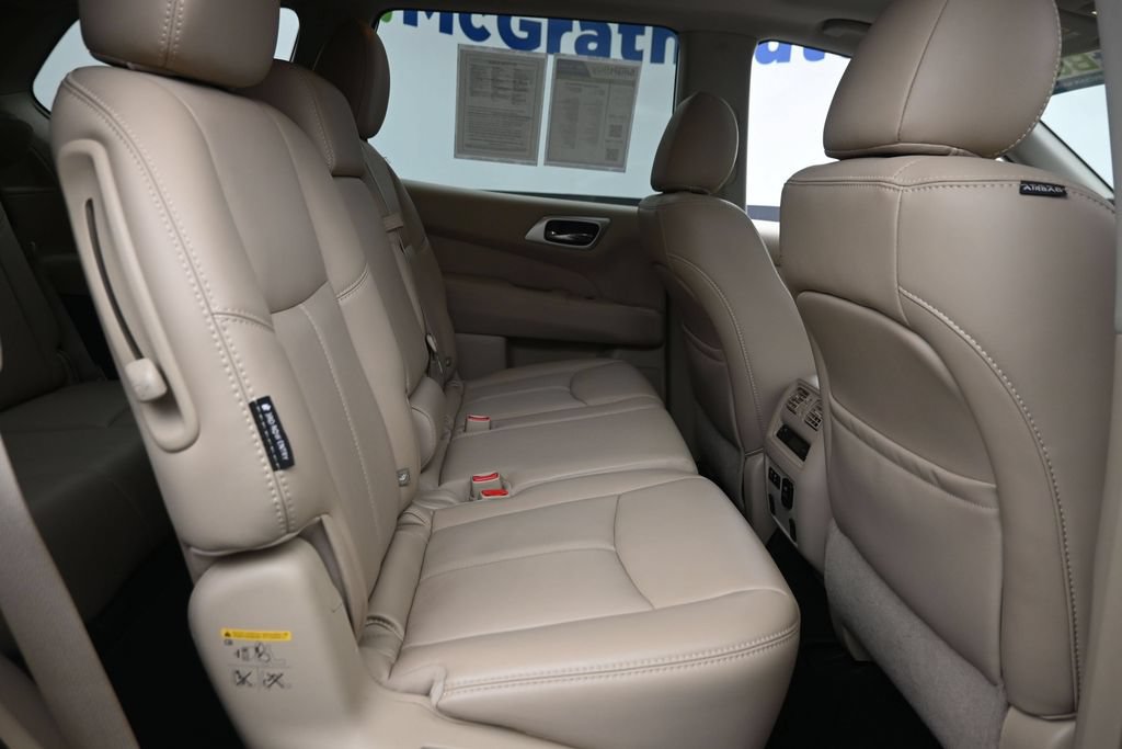 Used 2019 Nissan Pathfinder SL w/ SL Premium Package AWD/4WD image 10