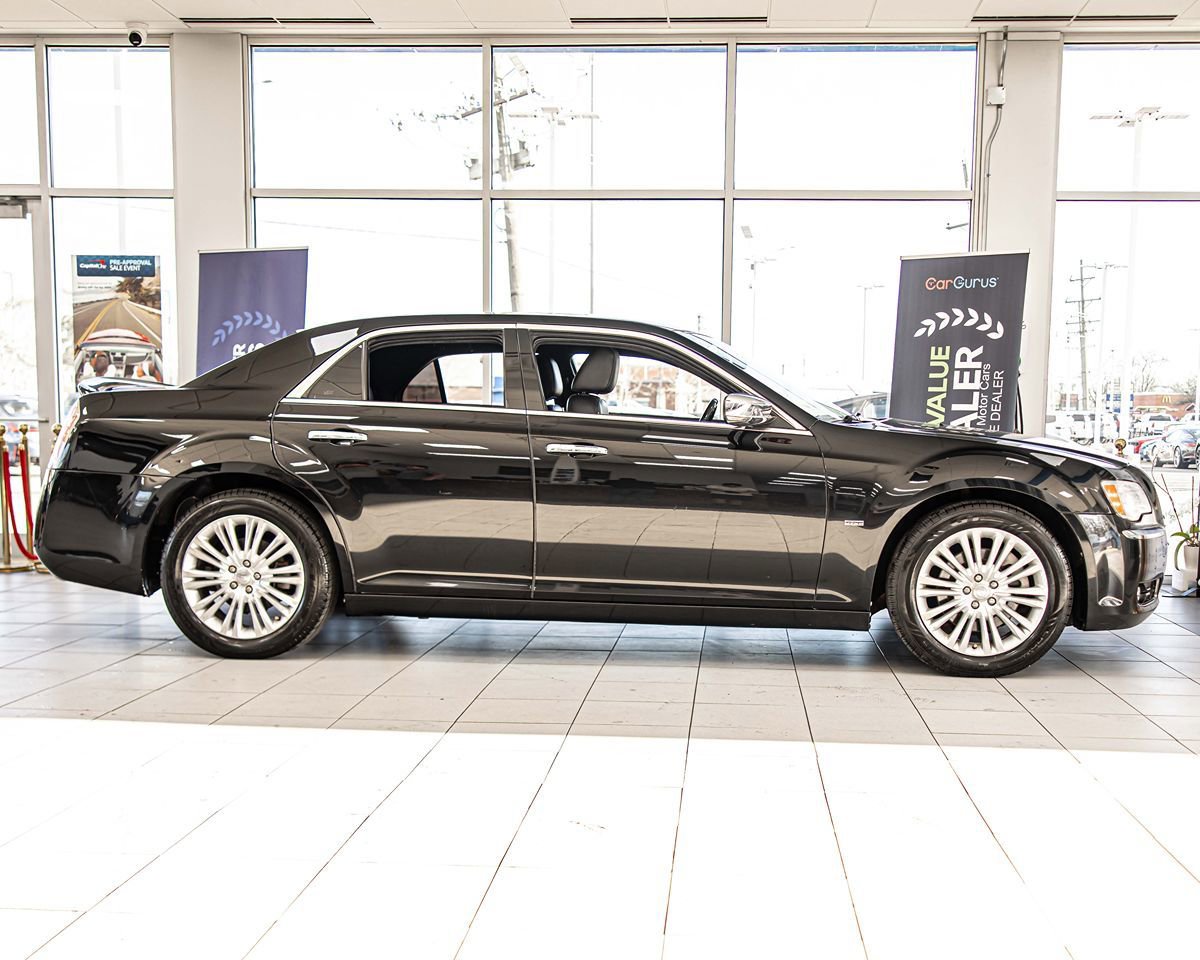 Used 2012 Chrysler 300 C w/ 19-Premium Speaker Group AWD/4WD image 9