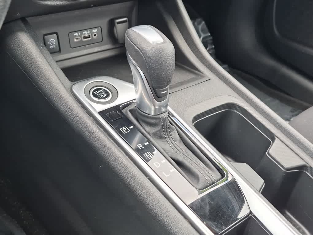 Used 2024 Nissan Sentra SV FWD image 12