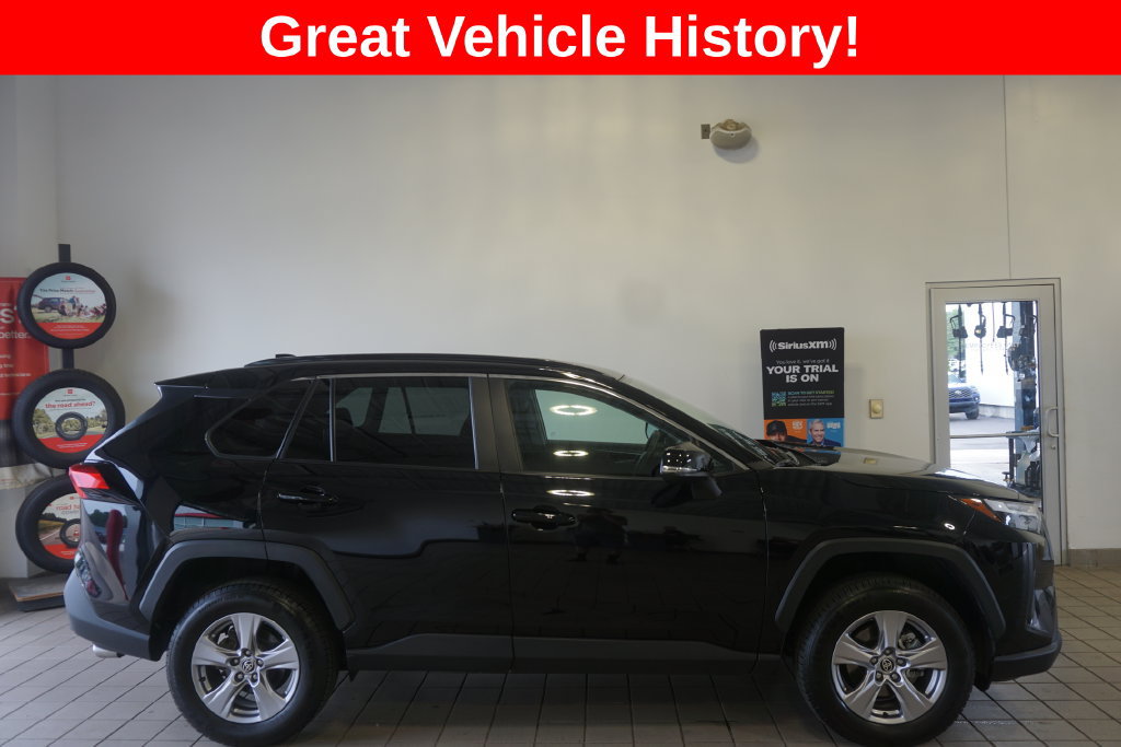Certified 2025 Toyota RAV4 XLE AWD/4WD image 2