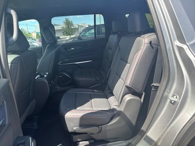 New 2026 Chevrolet Traverse Z71 w/ Enhanced Driving Package AWD/4WD image 11