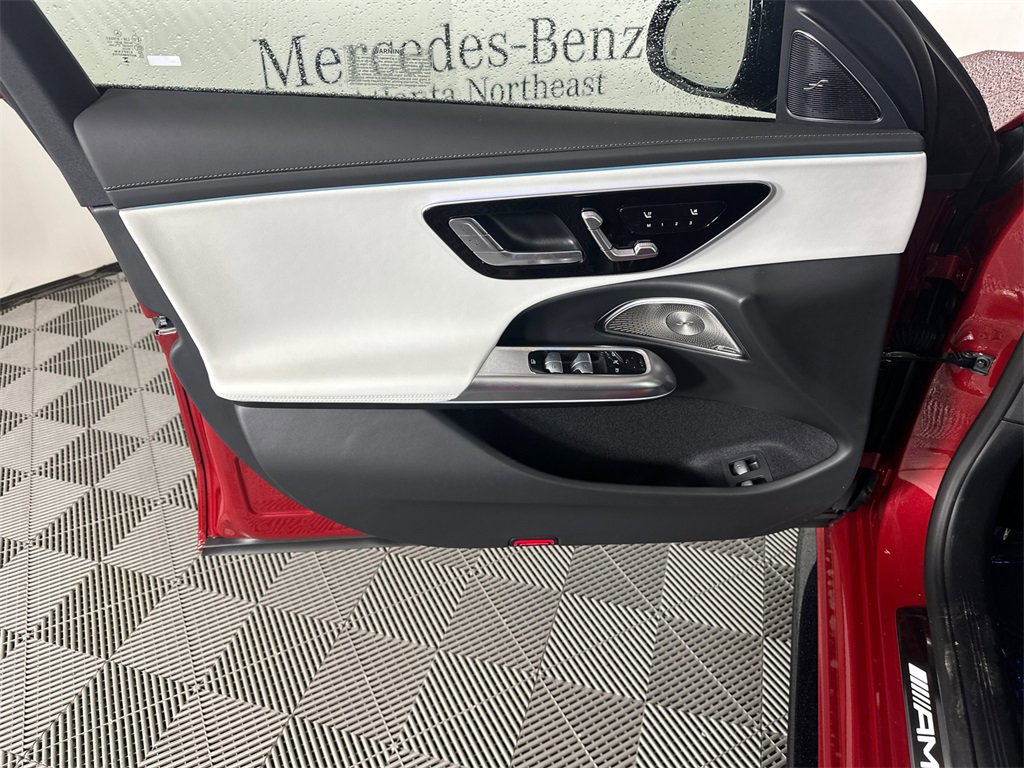 New 2026 Mercedes-Benz E 53 AMG e 4MATIC Sedan image 10