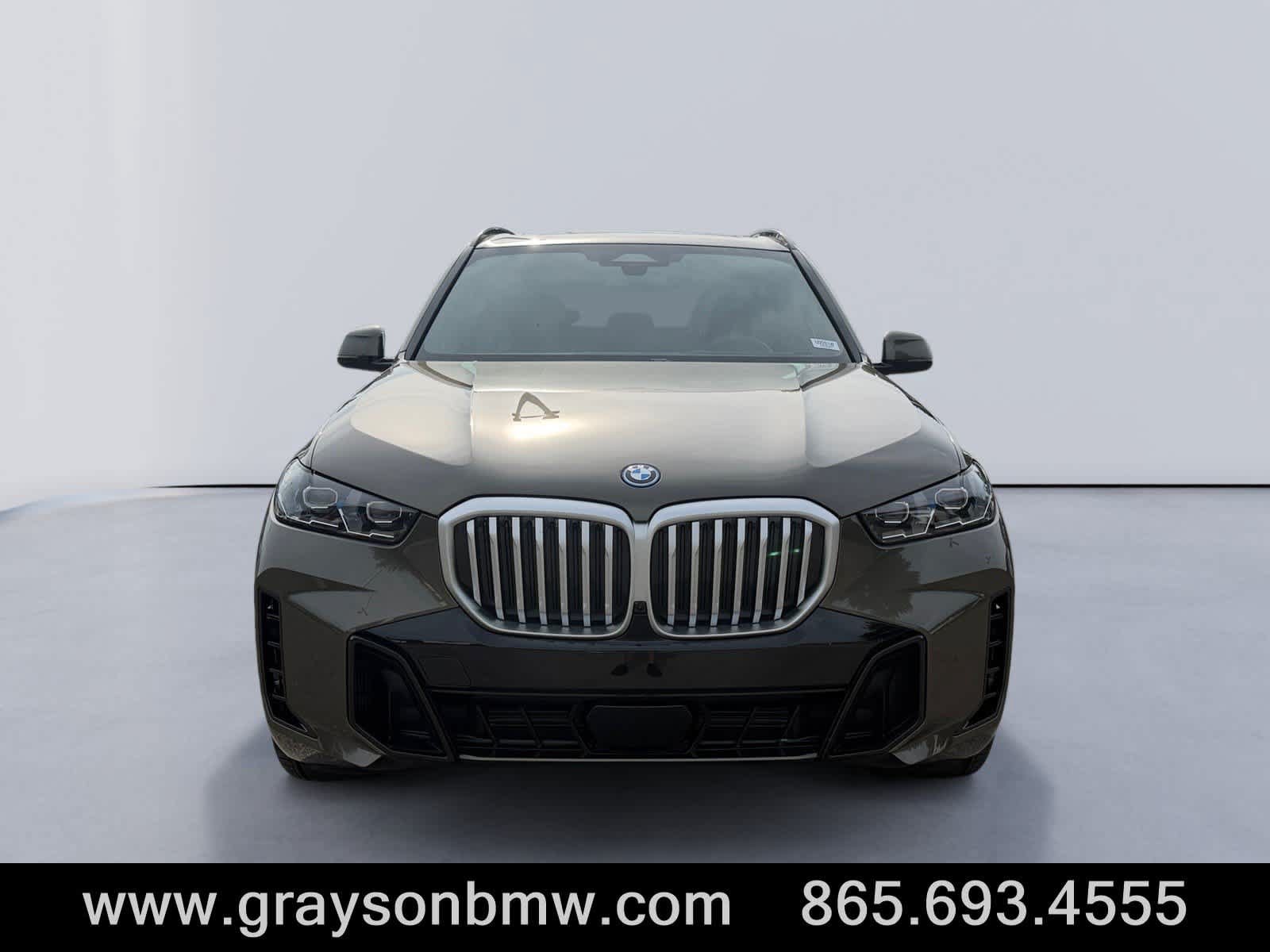 Used 2026 BMW X5 xDrive50e w/ M Sport Package AWD/4WD image 8