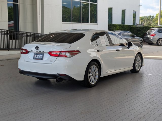 Used 2019 Toyota Camry LE FWD image 5