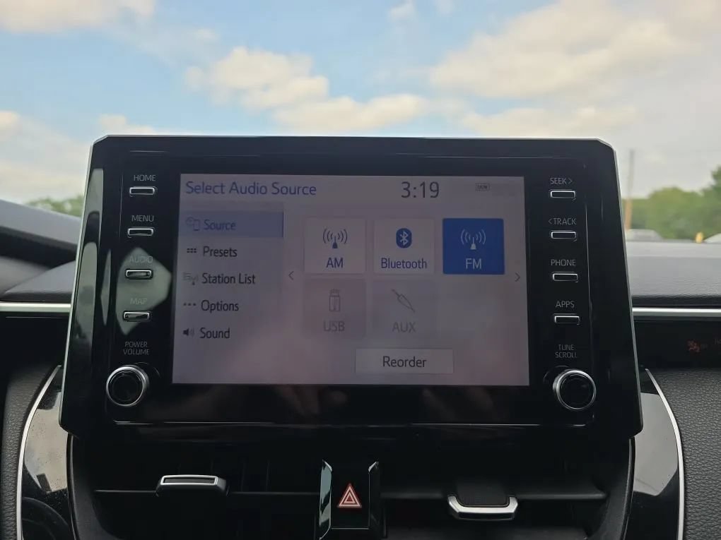 Used 2020 Toyota Corolla SE FWD image 25