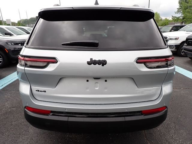 New 2025 Jeep Grand Cherokee L Altitude AWD/4WD image 3