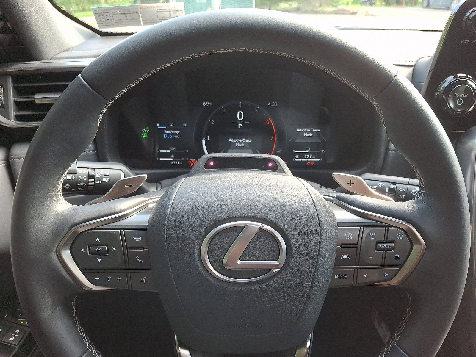 Certified 2025 Lexus LX 700h Overtrail AWD/4WD image 19