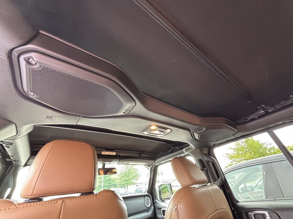 Used 2020 Jeep Wrangler Unlimited Sahara AWD/4WD image 49
