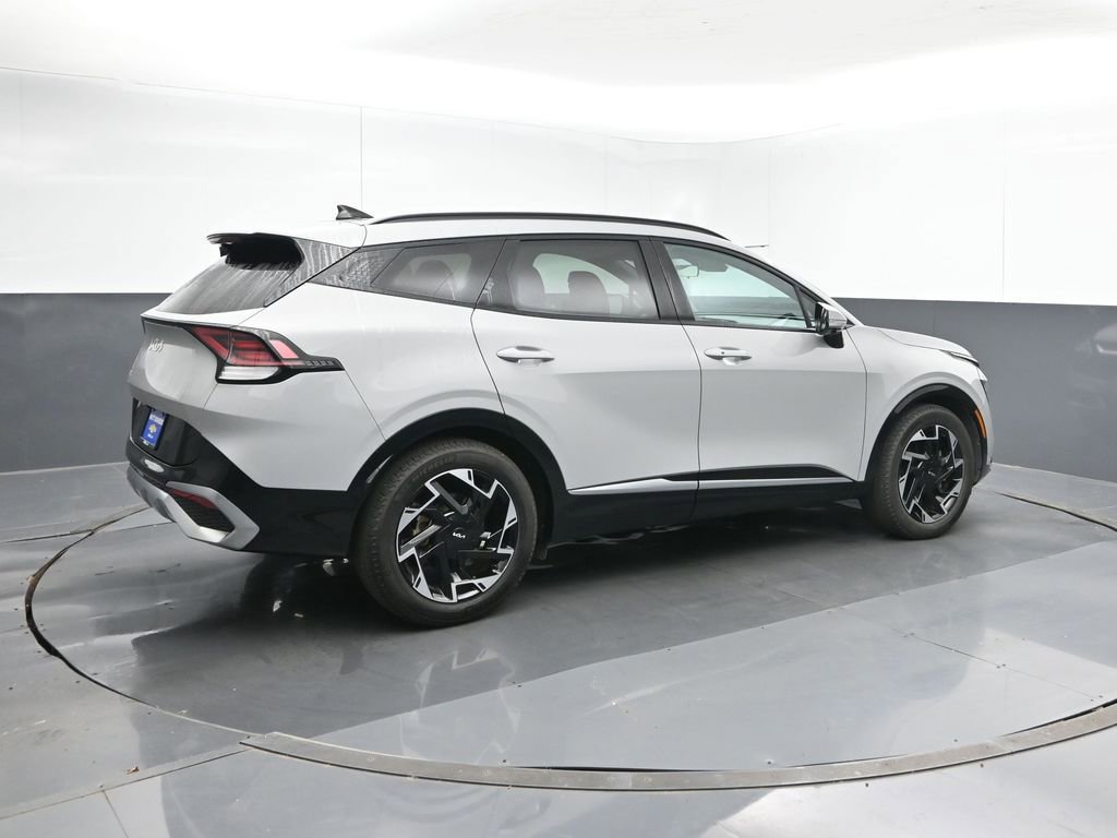 Used 2023 Kia Sportage SX image 5