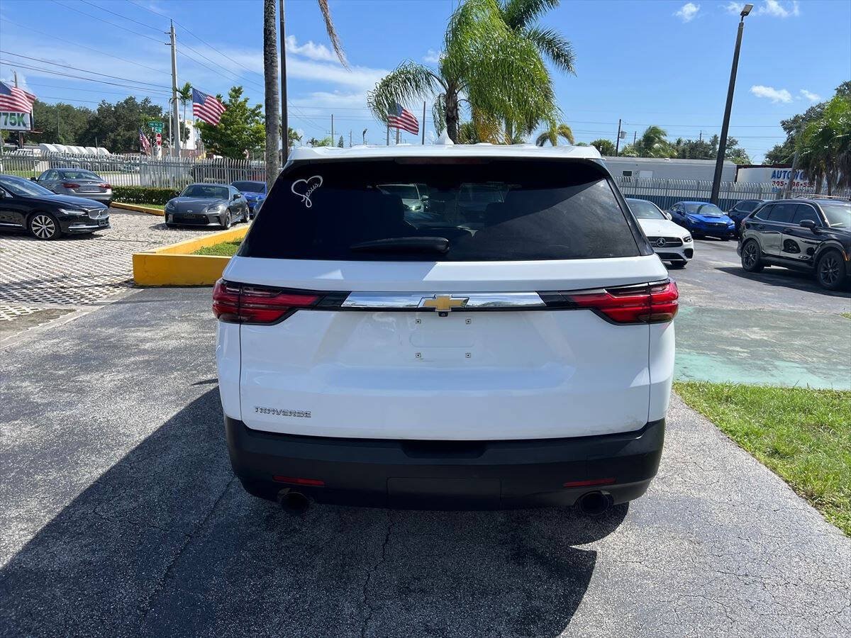 Used 2023 Chevrolet Traverse LS FWD image 6