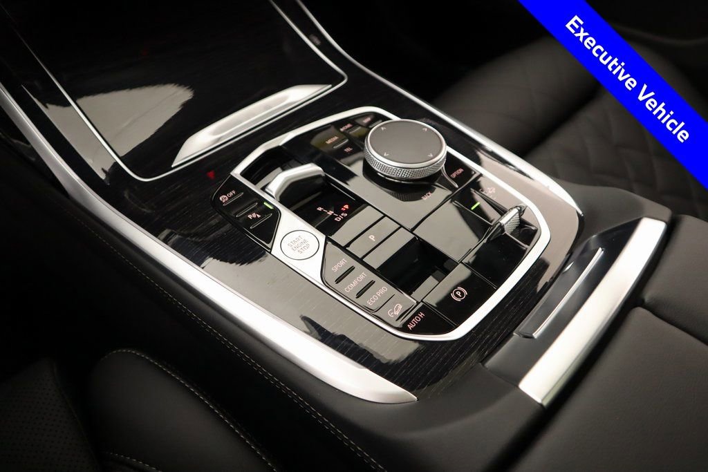 New 2026 BMW X7 xDrive40i w/ M Sport Package image 9
