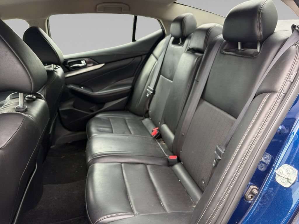 Used 2020 Nissan Maxima 3.5 SV w/ Floor Mat Group FWD image 10