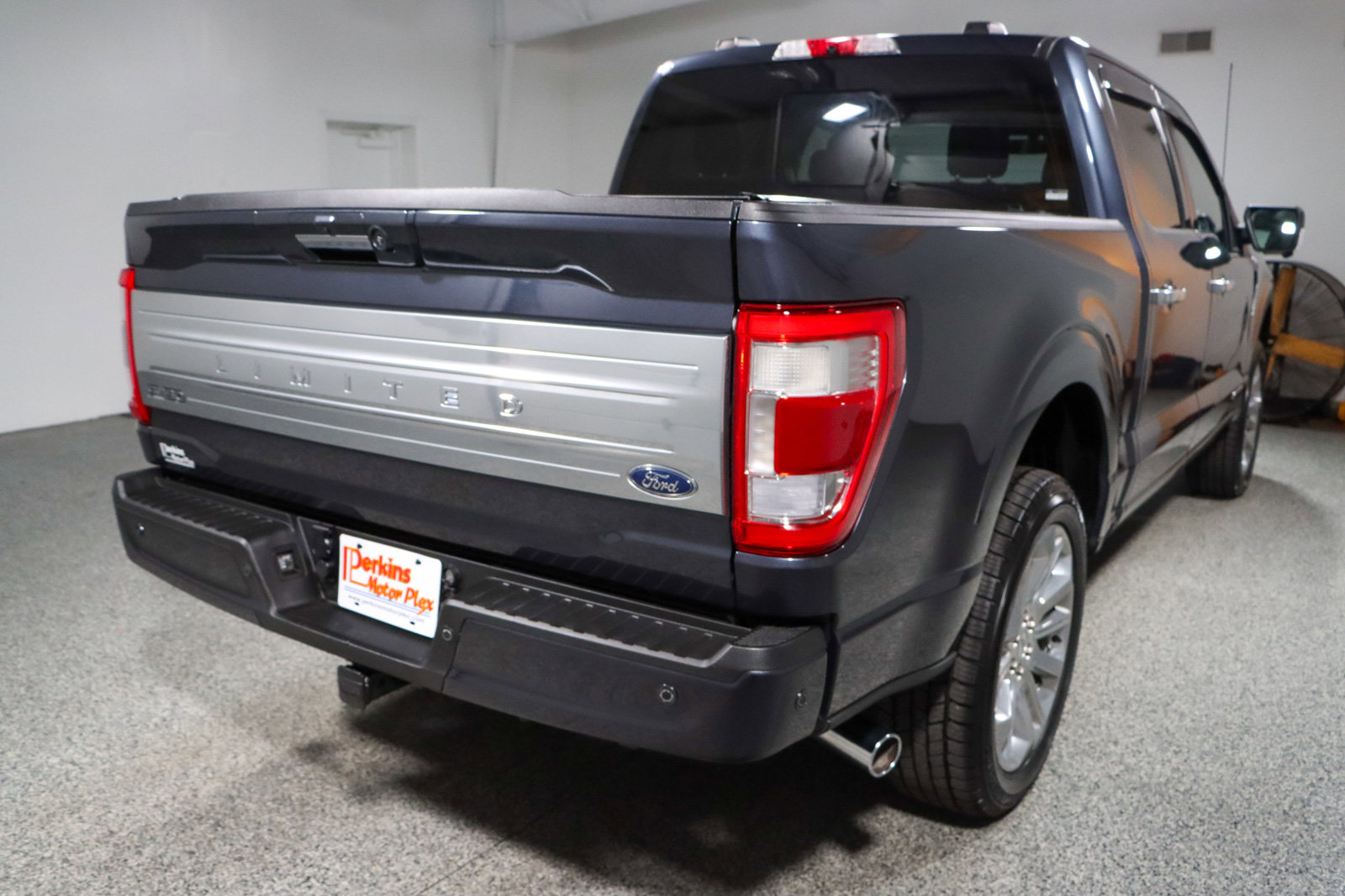 Used 2021 Ford F150 Limited image 7